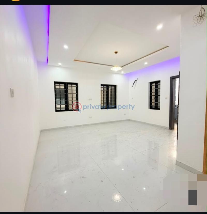 5 bedroom Detached Duplex For Sale Magodo Phase 2 Ojodu Lagos - 2