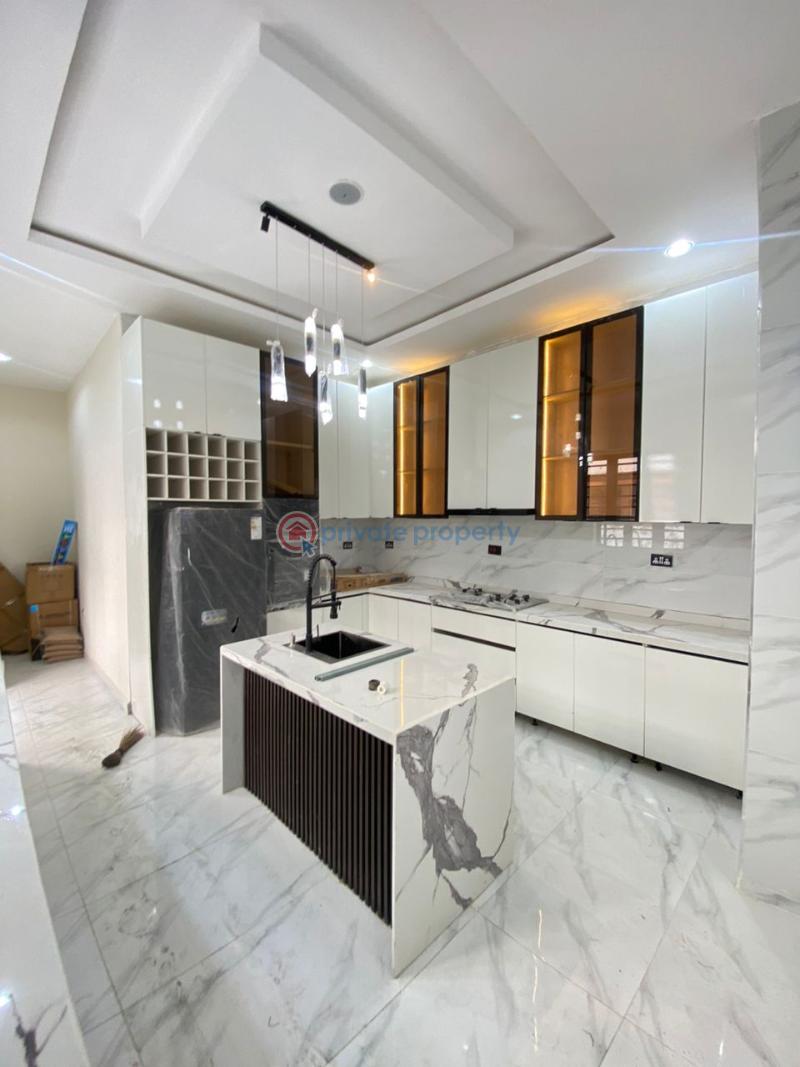 5 bedroom fully detached duplex with a high ceiling, swimming pool, gym - 13 5 bedroom Detached Duplex For Sale Ologolo Lekki Lagos - 13
