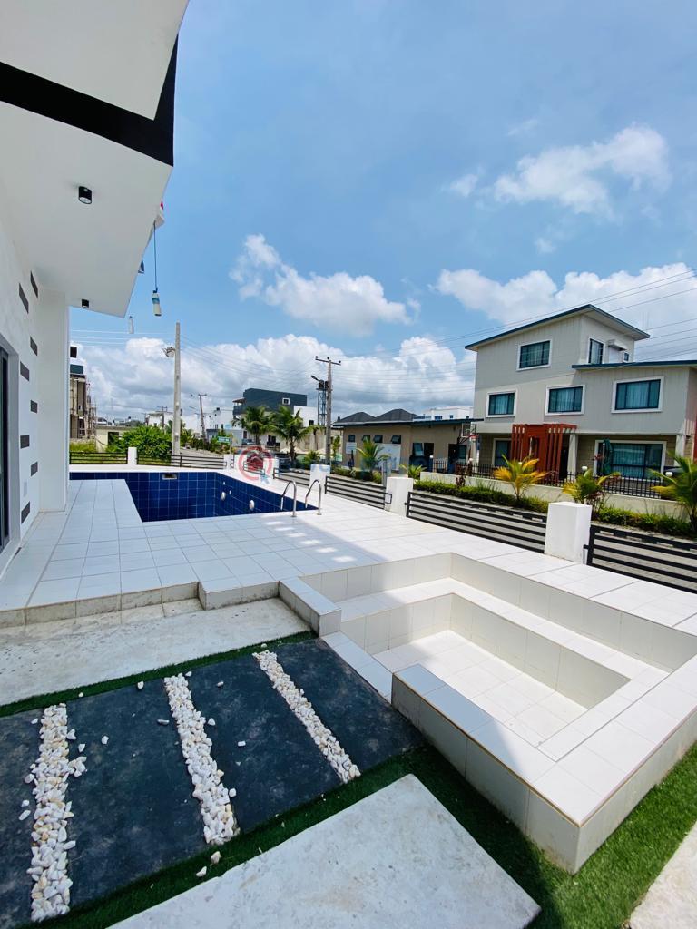 5 bedroom Duplex For Sale Osapa Lekki Lagos - 11