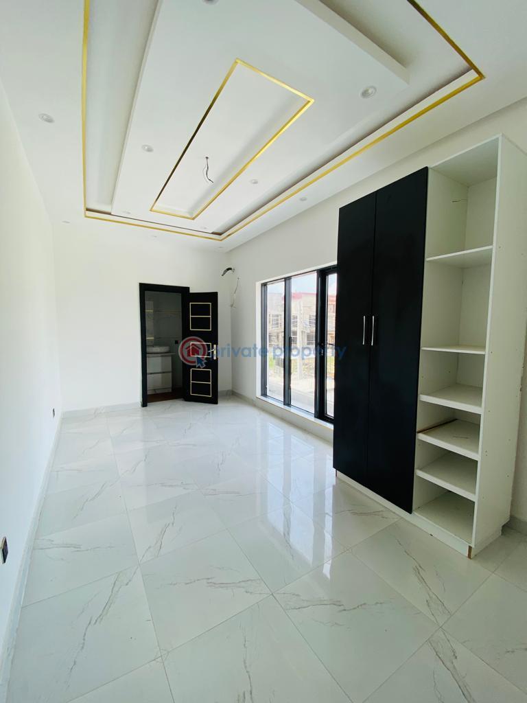 5 bedroom Duplex For Sale Osapa Lekki Lagos - 6