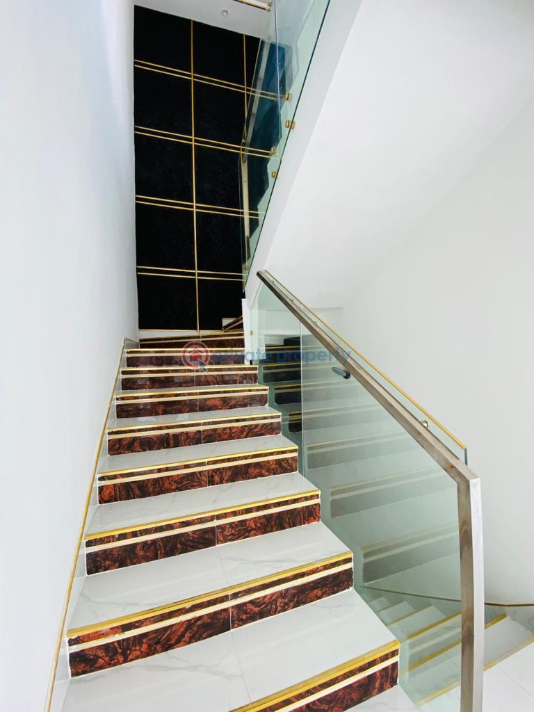 5 bedroom Duplex For Sale Osapa Lekki Lagos - 10