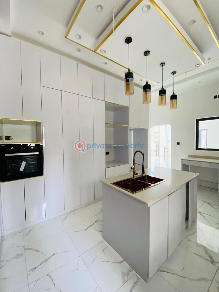 5 bedroom Duplex For Sale Osapa Lekki Lagos - 9