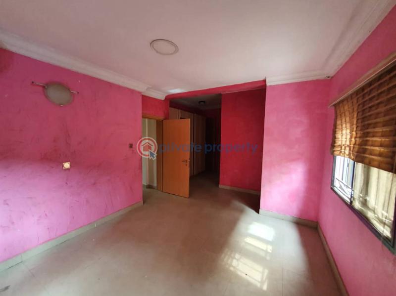 5 bedroom Detached Duplex For Sale Omole Phase 2 Ojodu Lagos - 11