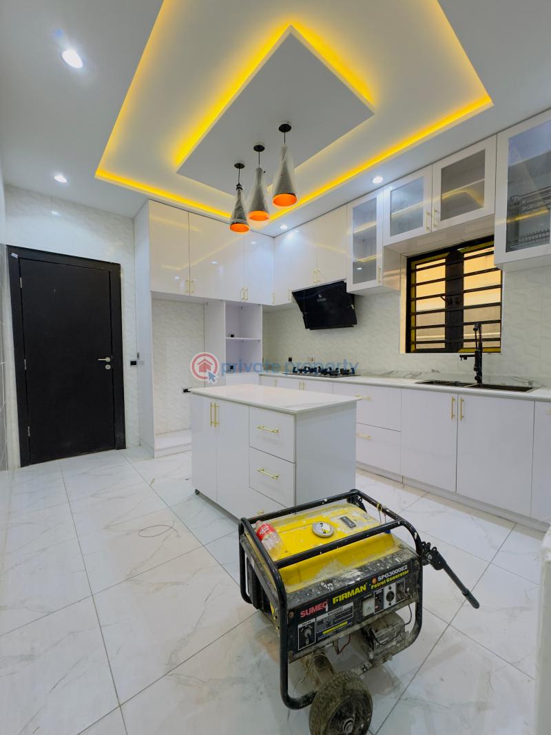 5 bedroom Detached Duplex For Sale 5 Bedroom Fully Detached Duplex With Bq, Magodo Gra Phase 1 Magodo Kosofe/Ikosi Lagos - 55