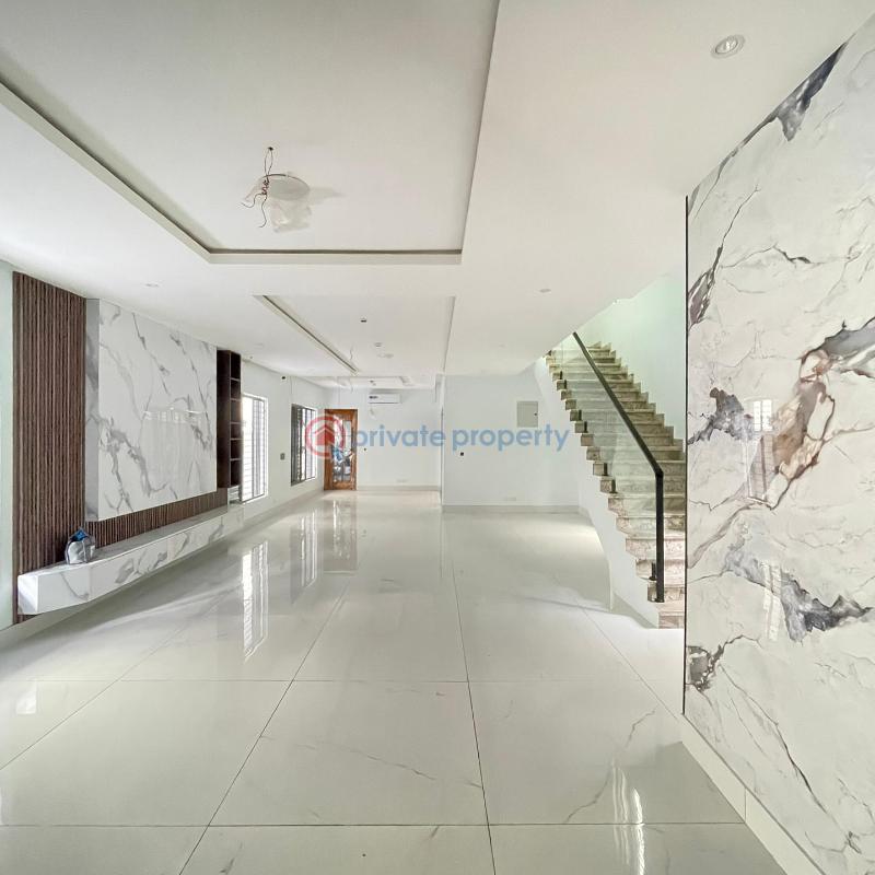 5 bedroom Detached Duplex For Sale Lekki Phase 1 Lagos - 3