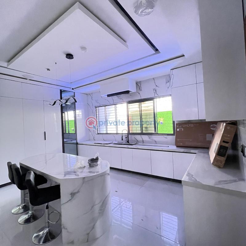 5 bedroom Detached Duplex For Sale Lekki Phase 1 Lagos - 2