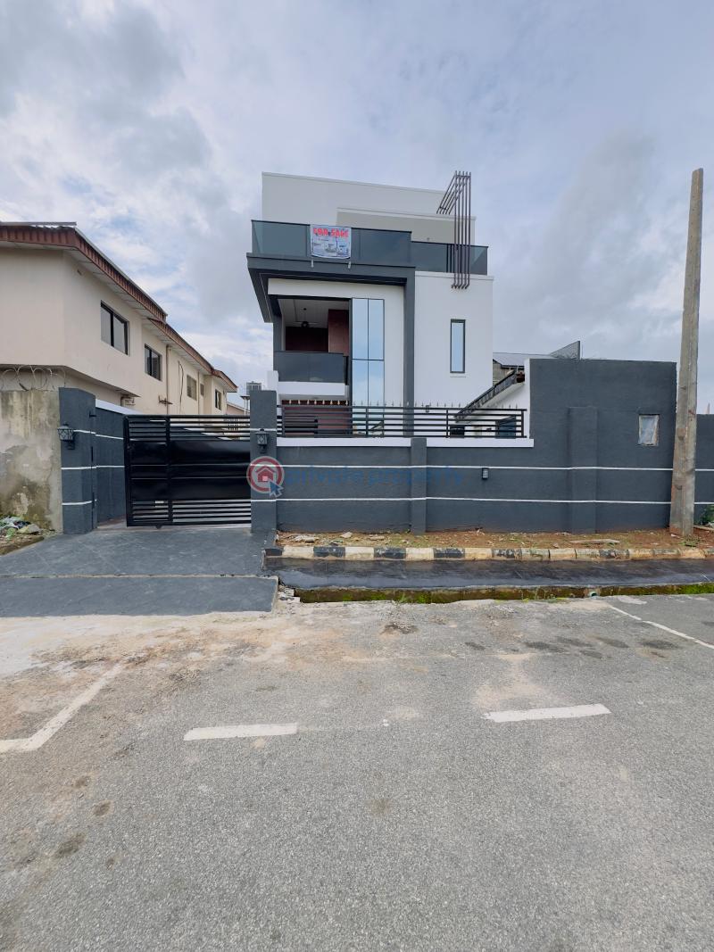 5 bedroom Detached Duplex For Sale 5 Bedroom Fully Detached Duplex With Bq, Magodo Gra Phase 1 Magodo Kosofe/Ikosi Lagos - 1