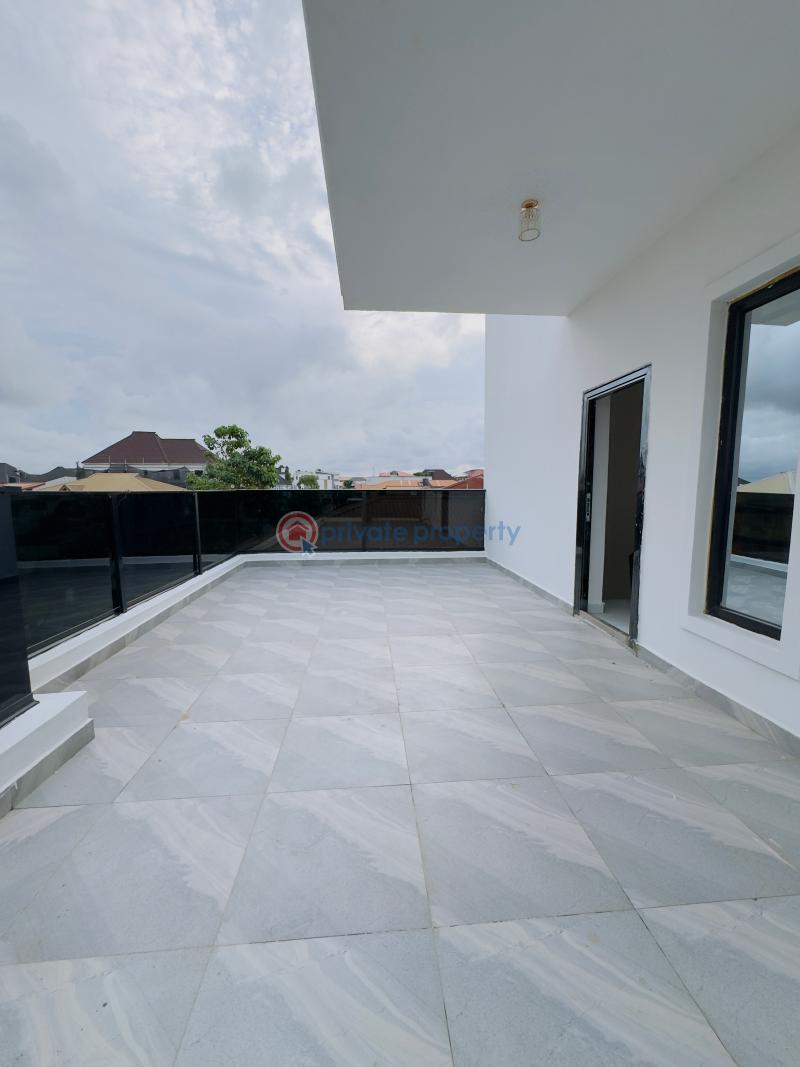 5 bedroom Detached Duplex For Sale 5 Bedroom Fully Detached Duplex With Bq, Magodo Gra Phase 1 Magodo Kosofe/Ikosi Lagos - 19