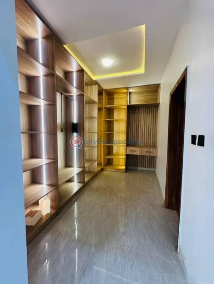 5 bedroom Detached Duplex For Sale Magodo GRA Phase 1 Ojodu Lagos - 0
