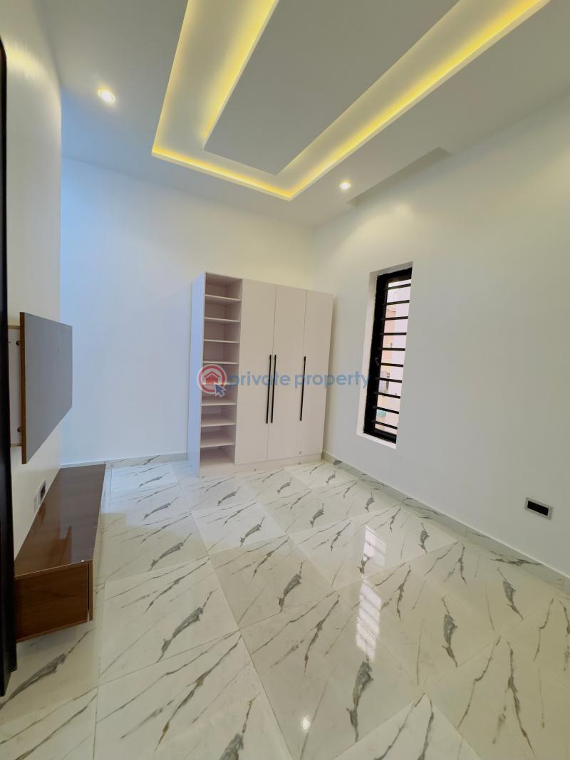 5 bedroom Detached Duplex For Sale 5 Bedroom Fully Detached Duplex With Bq, Magodo Gra Phase 1 Magodo Kosofe/Ikosi Lagos - 23