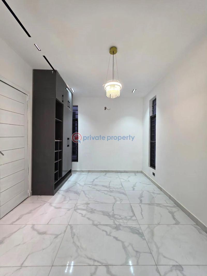 5 bedroom Detached Duplex For Sale Ikota Lekki Lagos - 3