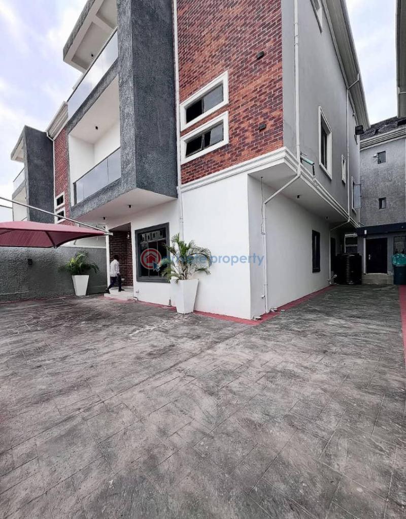 5 bedroom Flat & Apartment For Sale Estate Lekki Phase 1 Lagos - 1