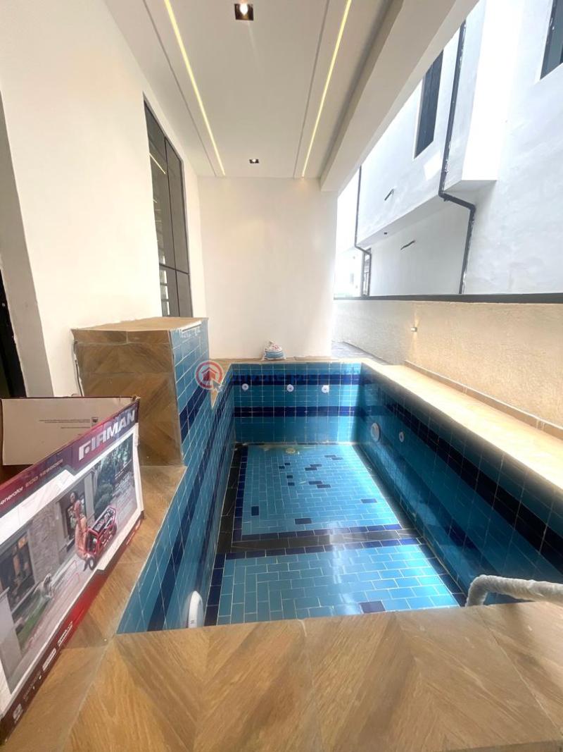 5 bedroom Detached Duplex For Sale Victoria Garden City Lekki Lagos - 8