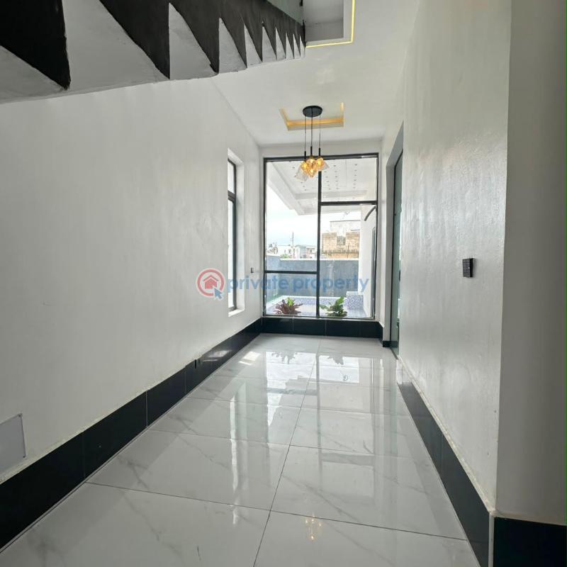 5 bedroom Detached Duplex For Sale Sangotedo Lagos - 5