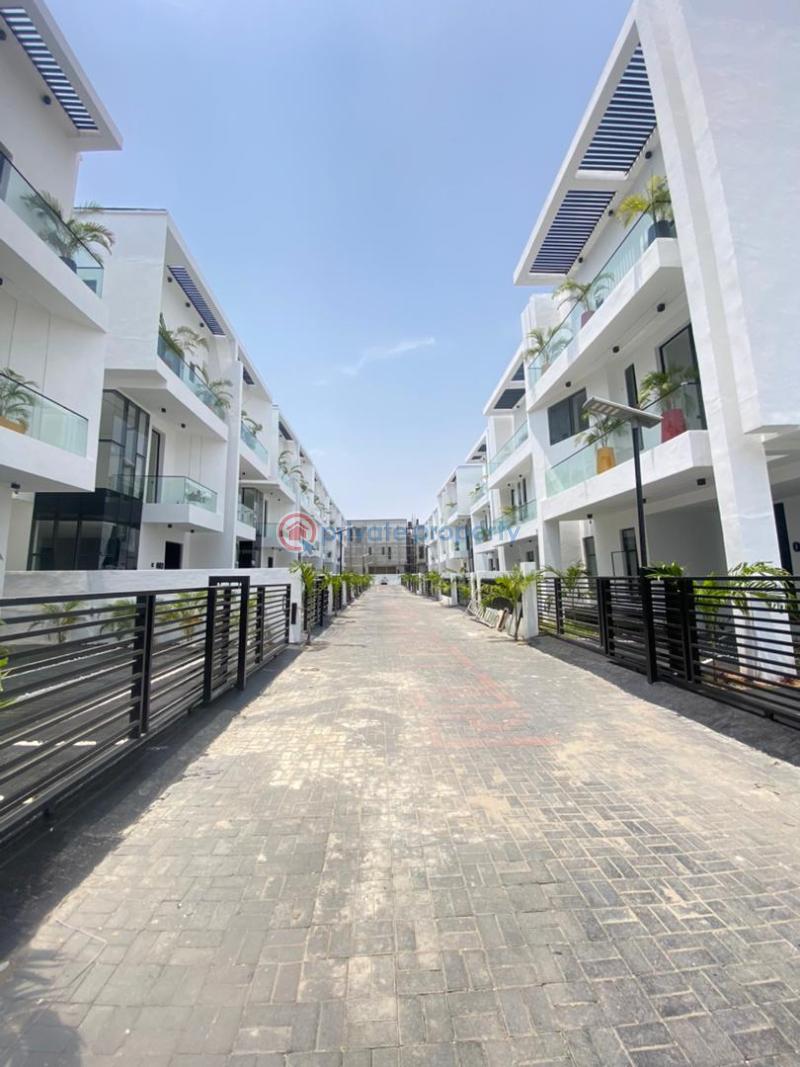 5 bedroom Detached Duplex For Sale Orchid Road Lekki Lekki Phase 1 Lagos - 17