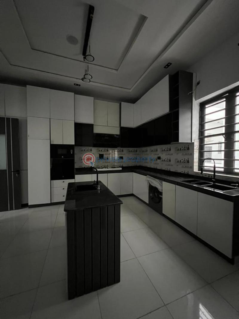 5 bedroom fully detached duplex with bq and swimming pool - 2 5 bedroom Detached Duplex For Sale Ajah Lagos - 2