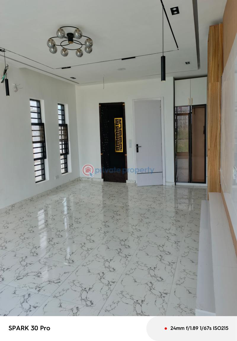 5 bedroom Detached Duplex For Sale Hampton Lake Alternative Route Chevron Chevron Drive Lekki Lagos - 11