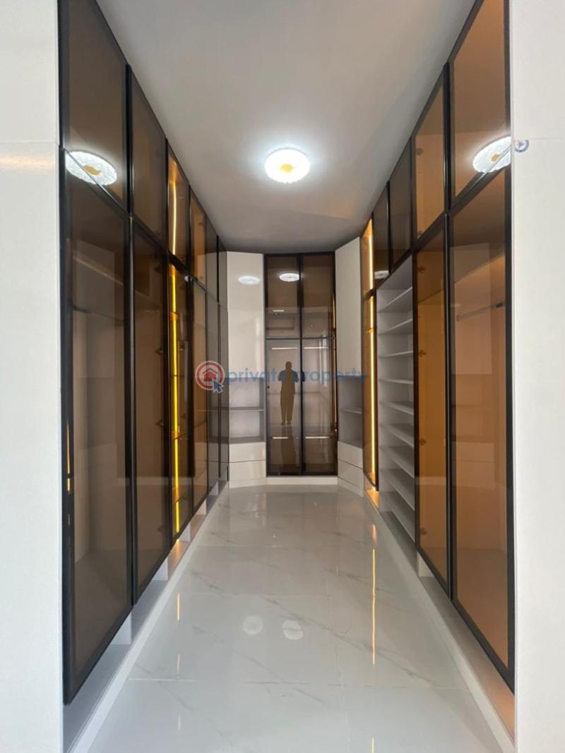 5 bedroom Detached Duplex For Sale Chevron Lekki Lagos - 19