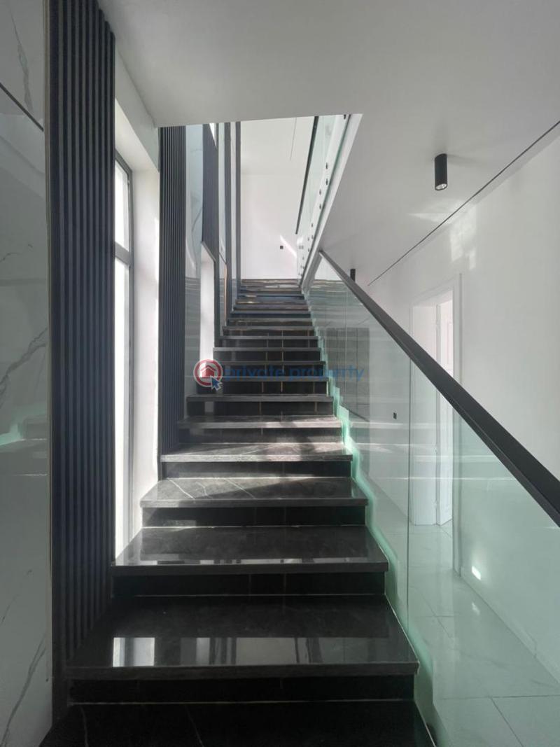 5 bedroom Detached Duplex For Sale Chevron Lekki Lagos - 3