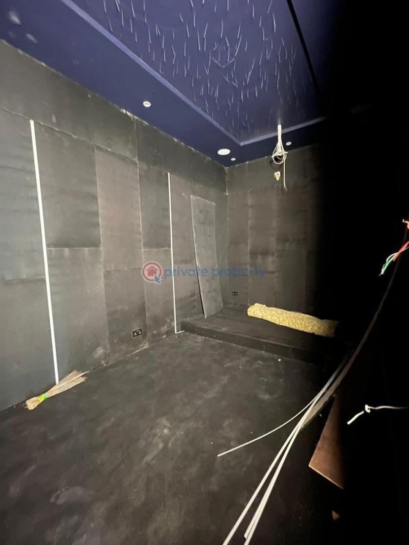 5 bedroom fully detached duplex with bq  at royal garden estate, ajah lagos. - 7 5 bedroom Detached Duplex For Sale Royal Garden Estate, Ajah Lagos - 7