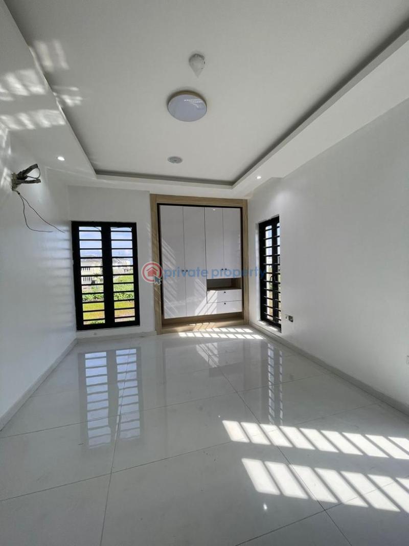 5 bedroom fully detached duplex with bq at royal garden estate, ajah lagos. - 13 5 bedroom Detached Duplex For Sale Royal Garden Estate, Ajah Lagos - 13