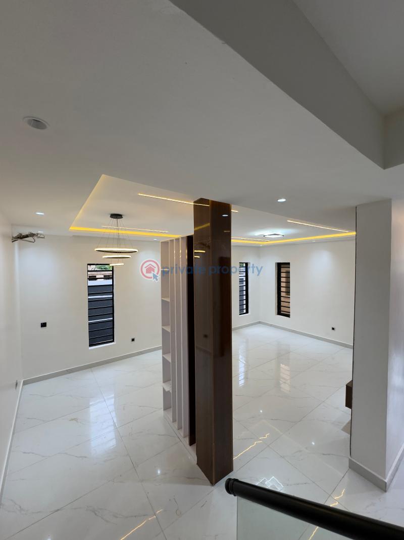 5 bedroom Detached Duplex For Sale 5 Bedroom Fully Detached Duplex With Bq, Magodo Gra Phase 1 Magodo Kosofe/Ikosi Lagos - 18