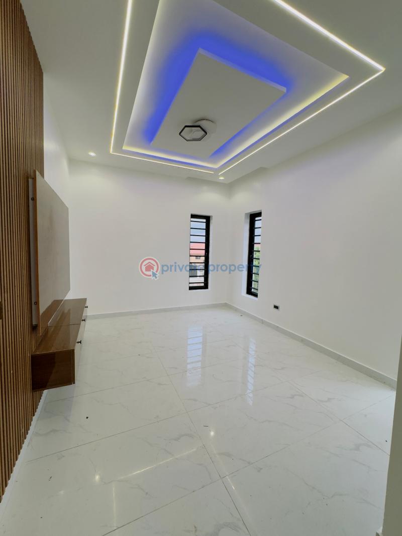 5 bedroom Detached Duplex For Sale 5 Bedroom Fully Detached Duplex With Bq, Magodo Gra Phase 1 Magodo Kosofe/Ikosi Lagos - 40