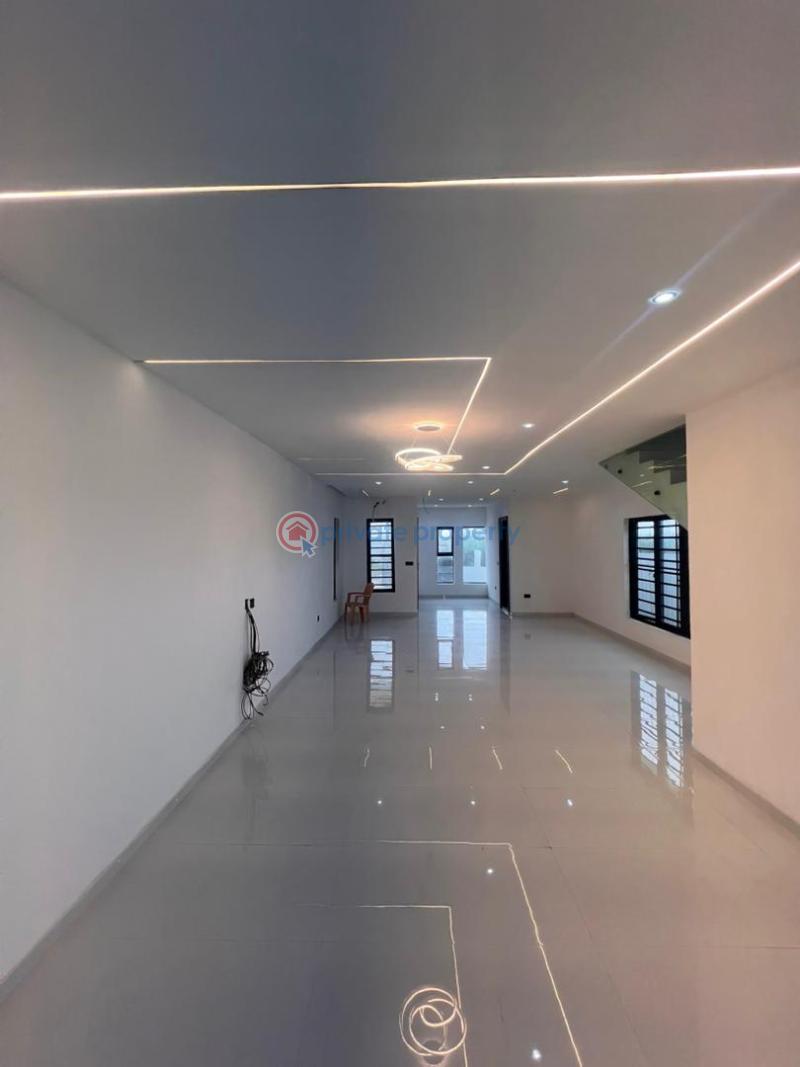 5 bedroom Detached Duplex For Sale Chevron Lekki Lagos - 4