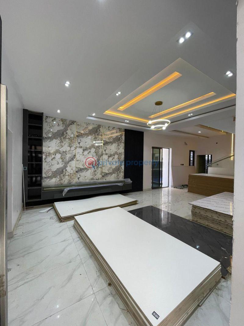 5 bedroom Detached Duplex For Sale Ologolo Lekki Lagos - 1