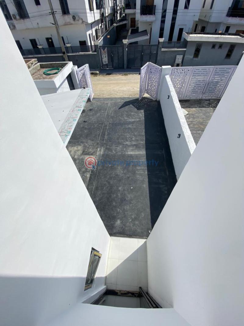 5 bedroom Detached Duplex For Sale Vgc Lekki Lagos Victoria Garden City Lekki Lagos - 4