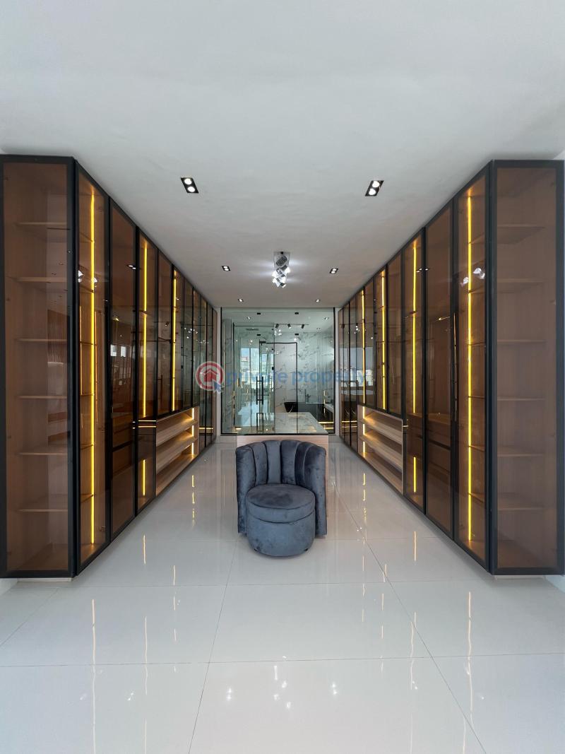 5 bedroom fully detached duplex with cinema, pool and gym in chevron - 20 5 bedroom Duplex For Sale Chevron Drive Lekki Lagos - 20