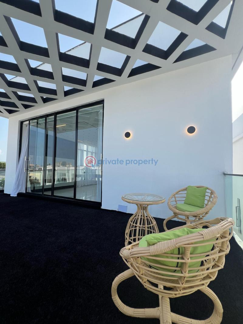 5 bedroom fully detached duplex with cinema, pool and gym in chevron - 14 5 bedroom Duplex For Sale Chevron Drive Lekki Lagos - 14