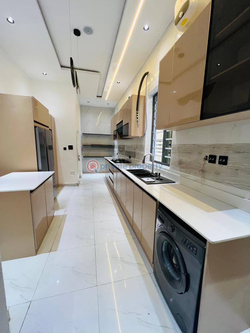 5 bedroom Detached Duplex For Sale Chevron Drive Lekki Lagos - 9