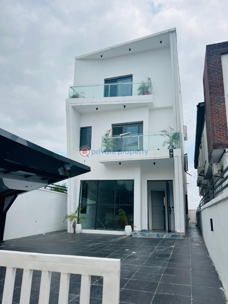 5 bedroom Detached Duplex For Sale Chevron Drive Lekki Lagos - 0