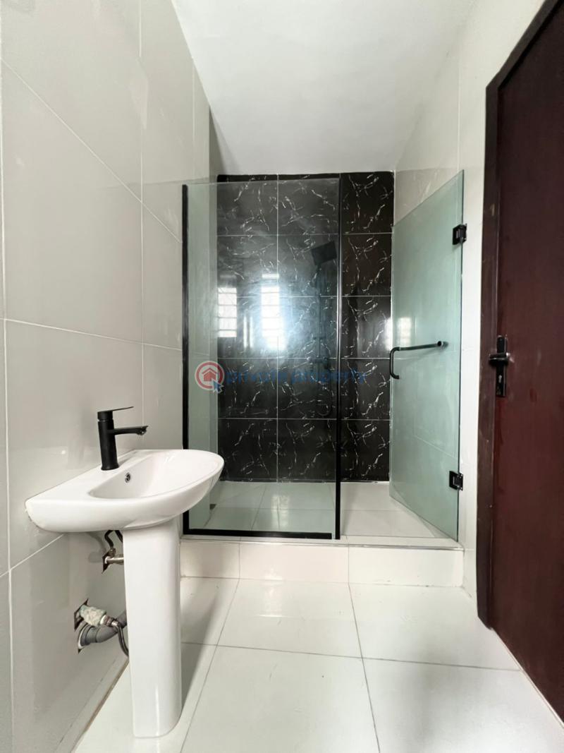 5 bedroom fully detached duplex with pool and gym - 12 5 bedroom Duplex For Sale Orchid Road Lekki Lekki Phase 2 Lagos - 12