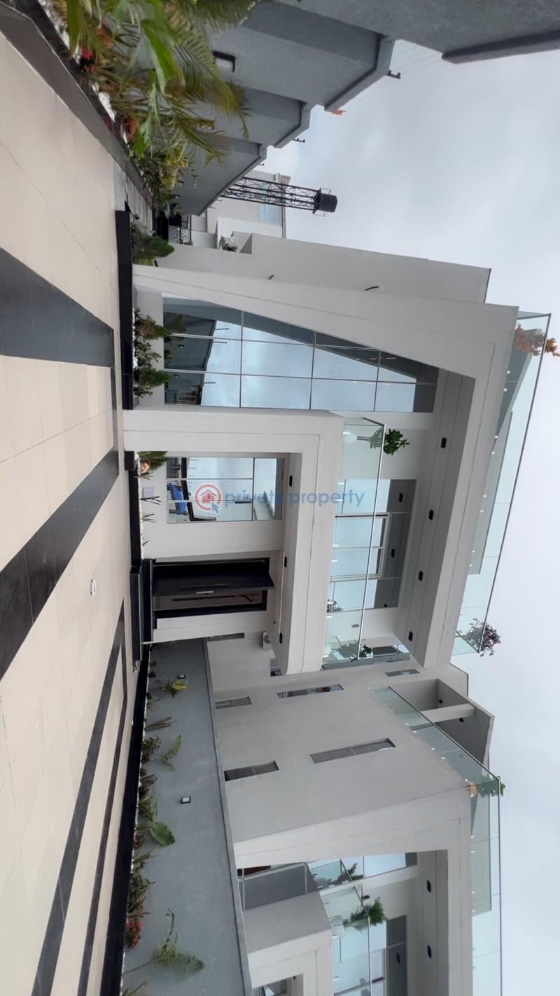 5 bedroom Detached Duplex For Sale Hampton Bay Estate Chevron Lekki Chevron Drive Lekki Lagos - 7
