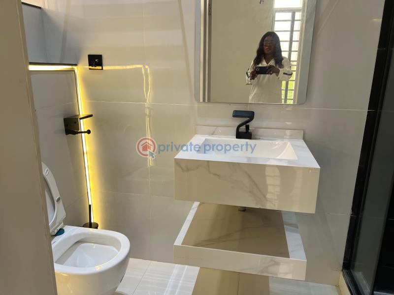 5 bedroom Detached Duplex For Sale Hampton Bay Estate Chevron Lekki Chevron Drive Lekki Lagos - 5