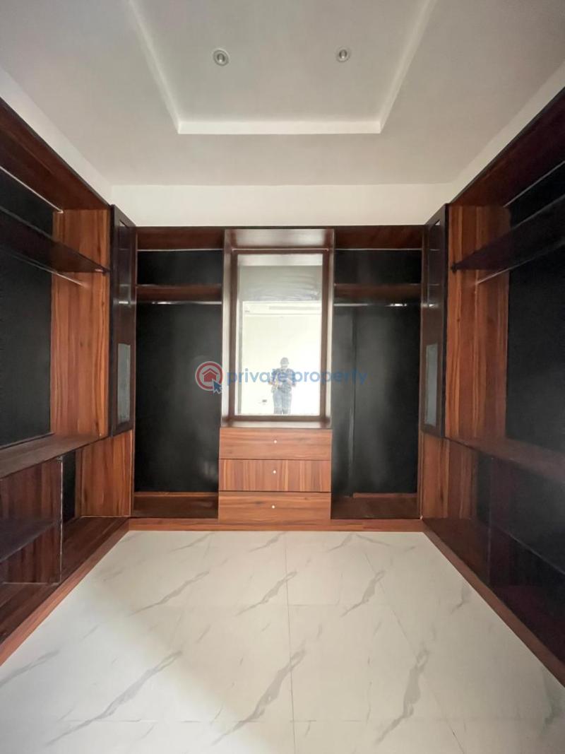 5 bedroom Detached Duplex For Sale Chevron Lekki Chevron Drive Lekki Lagos - 7