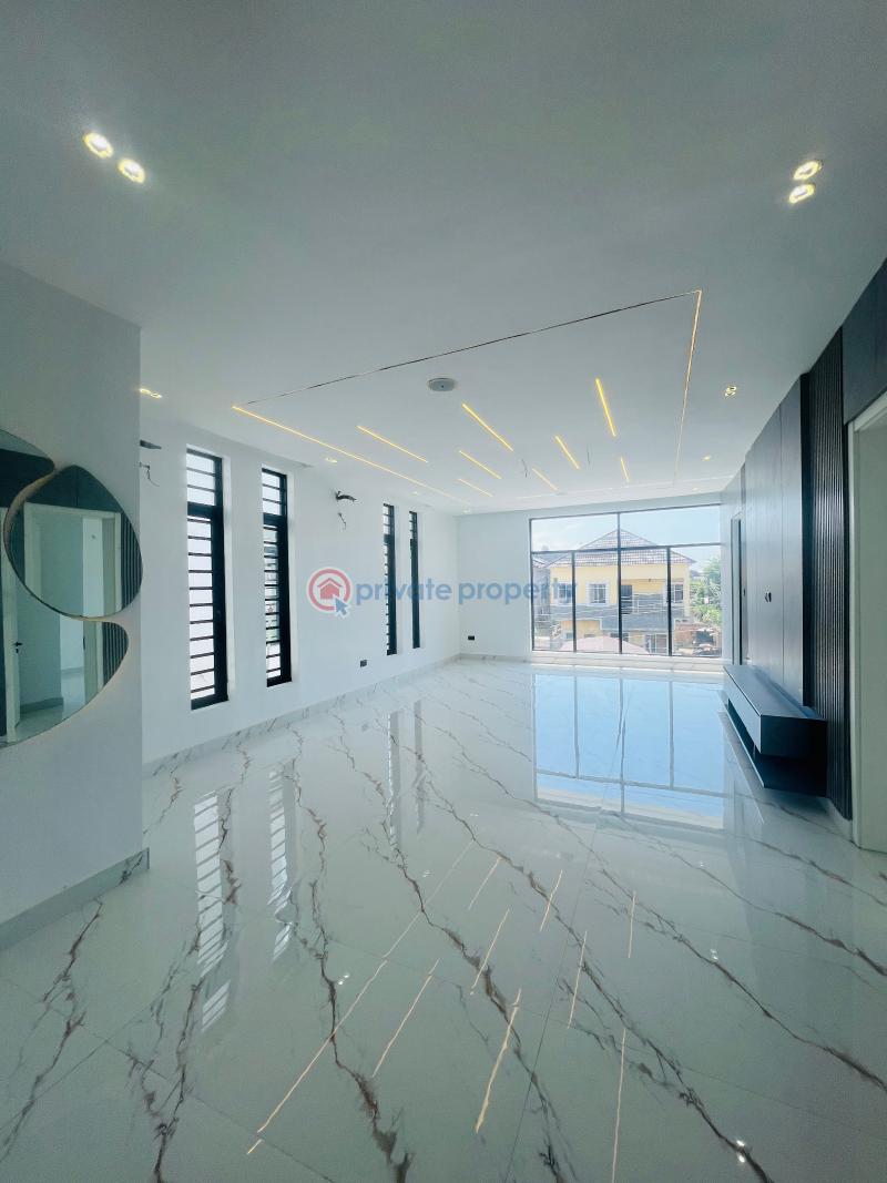 5 bedroom Detached Duplex For Sale Chevron Drive Lekki Lagos - 1