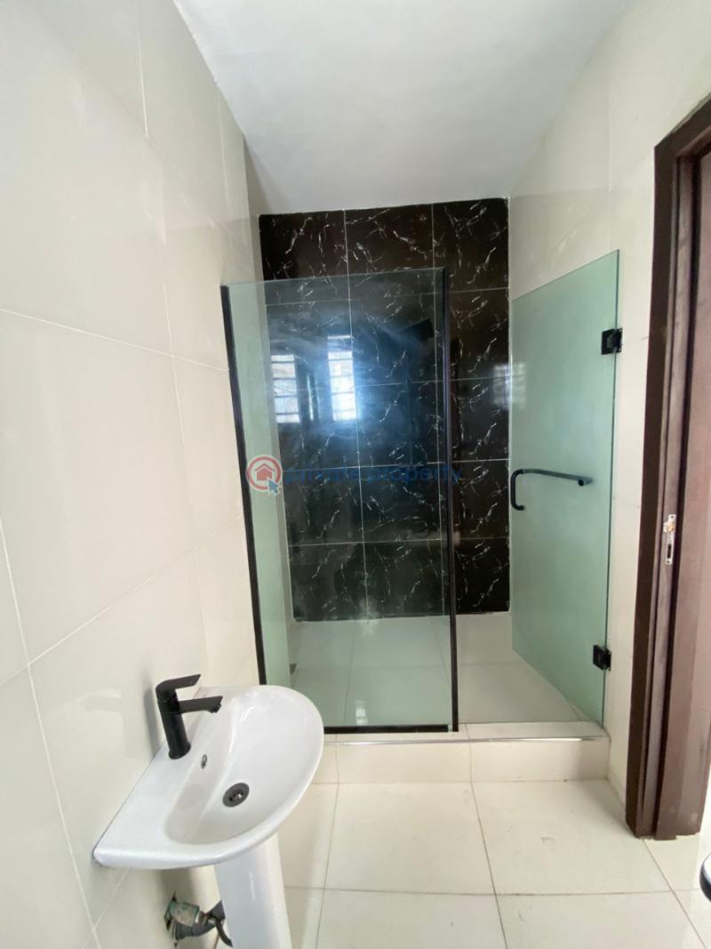 5 bedroom Detached Duplex For Sale Orchid Road Chevron Lekki Lekki Phase 1 Lagos - 9