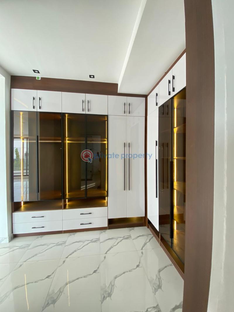 5 bedroom Detached Duplex For Sale Lekki Phase 1 Lagos - 2