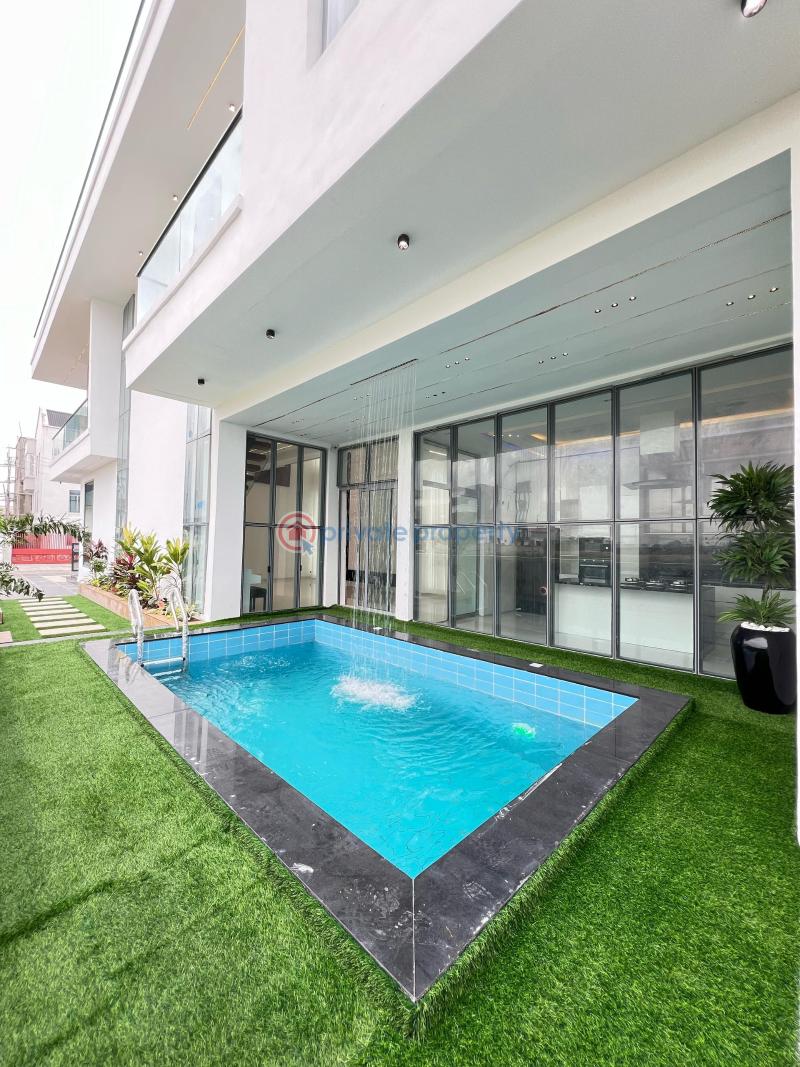 5 bedroom fully detached duplex with swimming pool, cinema, gazebo, bq and a rooftop - 12 5 bedroom Detached Duplex For Sale Osapa London Lekki Lagos - 12