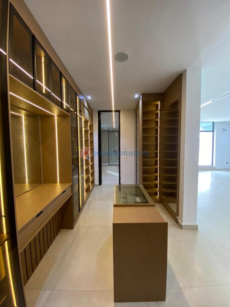 5 bedroom Detached Duplex For Sale Lekki Phase 1 Lagos - 1