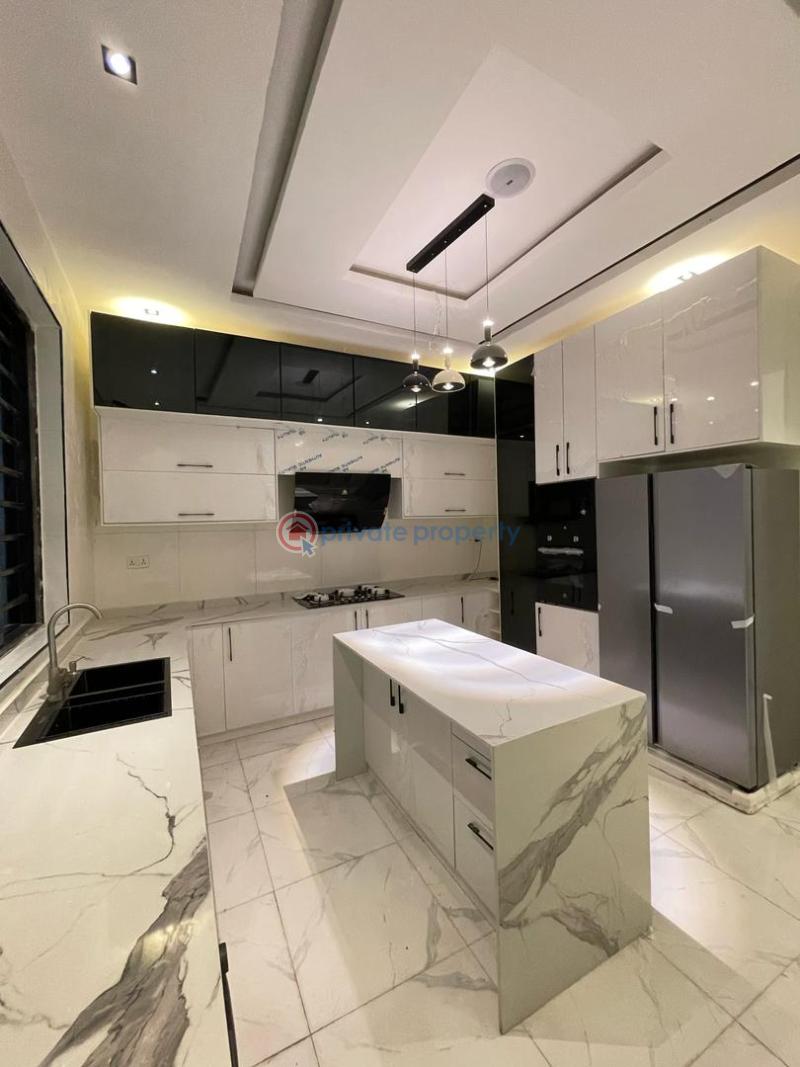 5 bedroom Detached Duplex For Sale Chevron Drive Lekki Lagos - 5