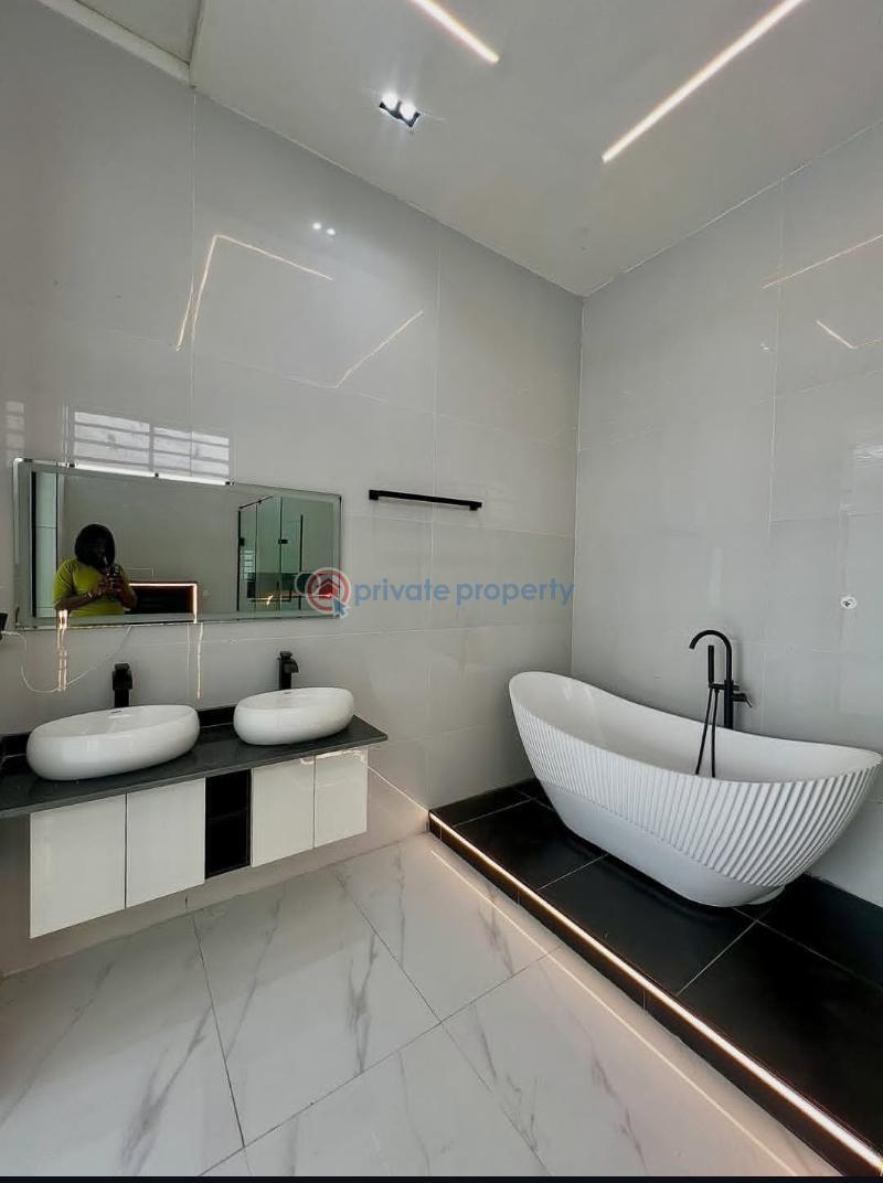 5 bedroom Detached Duplex For Sale Chevron Drive Lekki Lagos - 21