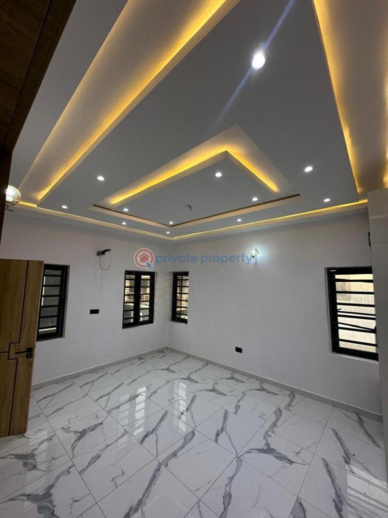 5 bedroom Detached Duplex For Sale Vgc Lekki Phase 2 Lagos - 3