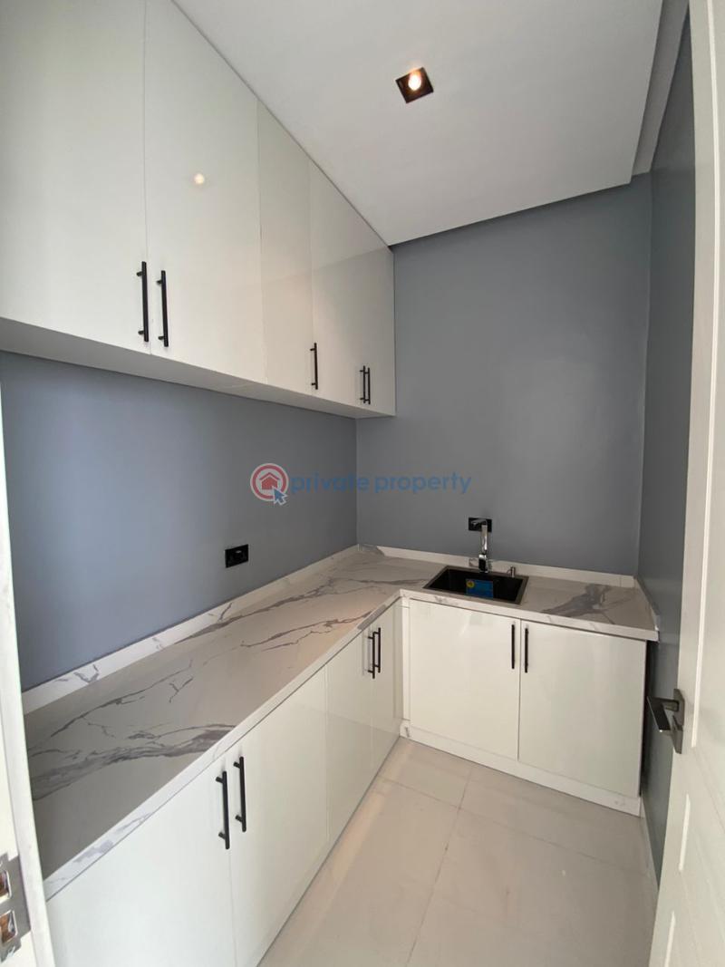 5 bedroom Detached Duplex For Sale Lekki Phase 1 Lagos - 3