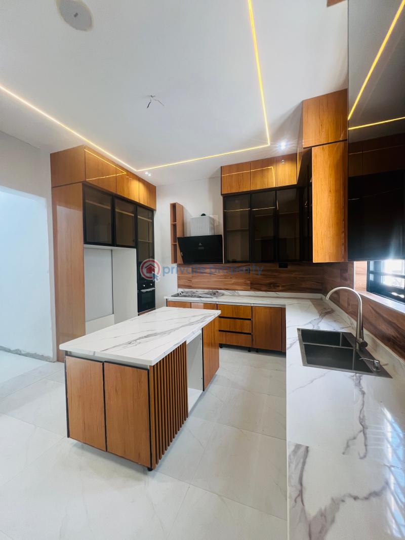 5 bedroom Detached Duplex For Sale Chevron Drive Lekki Lagos - 6