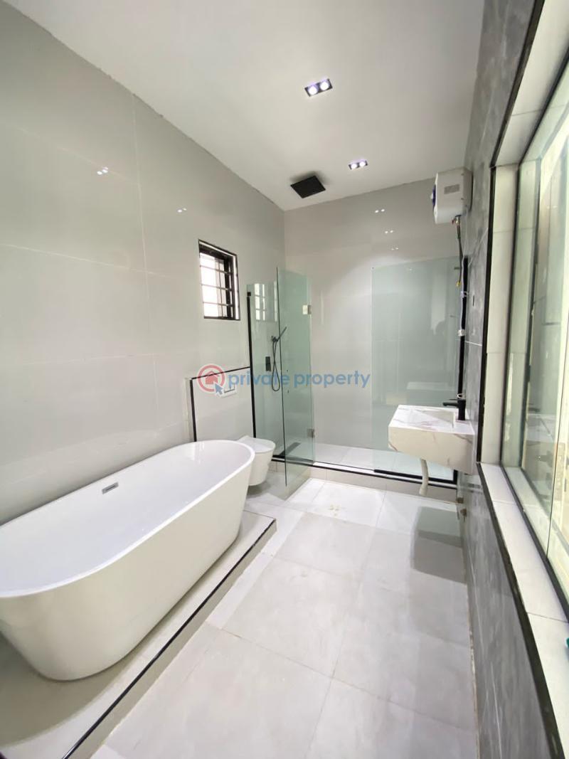 5 bedroom Detached Duplex For Sale Ajah Lekki Lagos Lekki Phase 1 Lagos - 2
