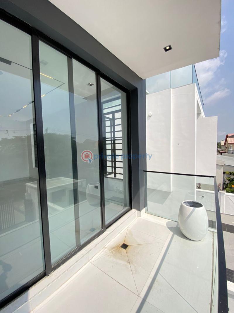 5 bedroom Detached Duplex For Sale Lekki Phase 1 Lagos - 12